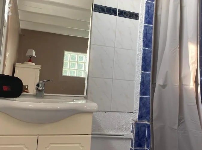 Mezzanine Au Calme Apartment *